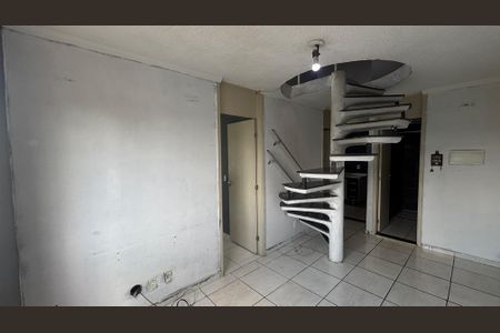 Sala de apartamento para alugar com 3 quartos, 86m² em Vila Lutécia, Santo André