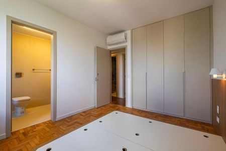 Apartamento à venda com 124m², 3 quartos e 2 vagasSuíte