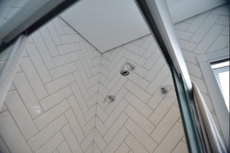 Apartamento à venda com 100m², 2 quartos e 2 vagasBanheiro da Suíte