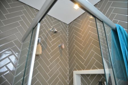 Apartamento à venda com 100m², 2 quartos e 2 vagasBanheiro da Suíte