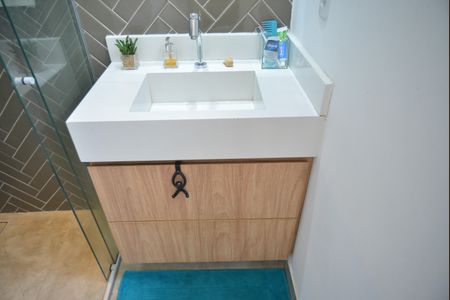 Apartamento à venda com 100m², 2 quartos e 2 vagasBanheiro da Suíte