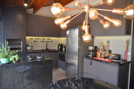 Apartamento à venda com 100m², 2 quartos e 2 vagasCozinha