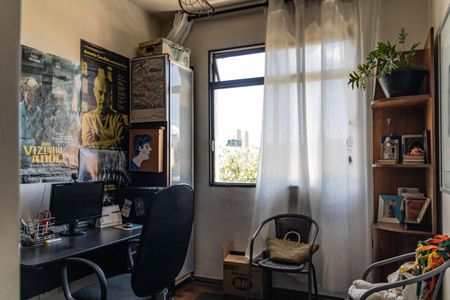 Apartamento à venda com 180m², 3 quartos e 2 vagas Apartamento à venda com 180m², 3 quartos e 2 vagasQuarto 2