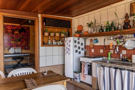 Apartamento à venda com 180m², 3 quartos e 2 vagas Apartamento à venda com 180m², 3 quartos e 2 vagasEspaço Gourmet