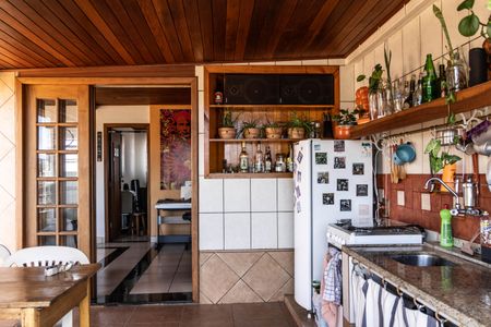 Apartamento à venda com 180m², 3 quartos e 2 vagas Apartamento à venda com 180m², 3 quartos e 2 vagasEspaço Gourmet