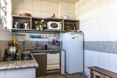 Apartamento à venda com 180m², 3 quartos e 2 vagas Apartamento à venda com 180m², 3 quartos e 2 vagasCozinha