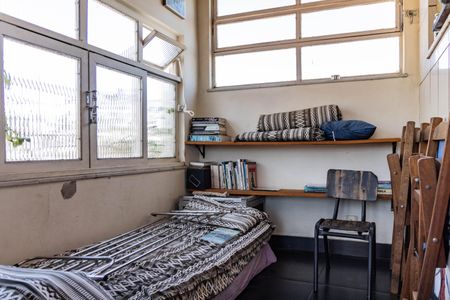 Apartamento à venda com 180m², 3 quartos e 2 vagas Apartamento à venda com 180m², 3 quartos e 2 vagasQuarto Conversível