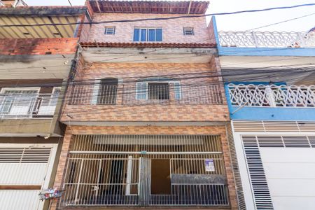 Casa para alugar com 80m², 2 quartos e 1 vagaFachada