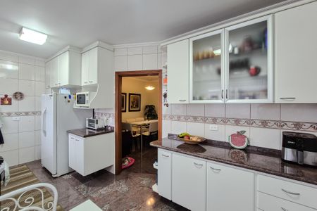 Casa à venda com 260m², 3 quartos e 4 vagasCozinha - Armários