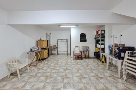 Casa à venda com 260m², 3 quartos e 4 vagasQuarto de Serviço