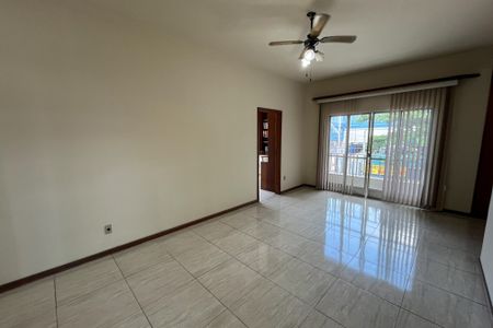 Sala de casa para alugar com 3 quartos, 135m² em Portuguesa, Rio de Janeiro