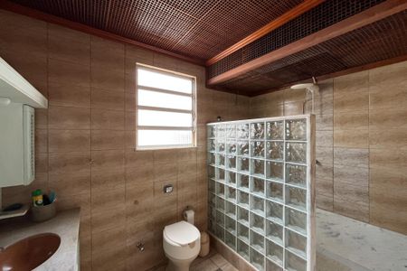 Casa para alugar com 135m², 3 quartos e 4 vagasBanheiro