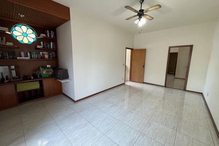 Sala de casa para alugar com 3 quartos, 135m² em Portuguesa, Rio de Janeiro