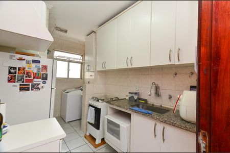 Apartamento à venda com 55m², 2 quartos e 1 vaga Apartamento à venda com 55m², 2 quartos e 1 vagaCozinha