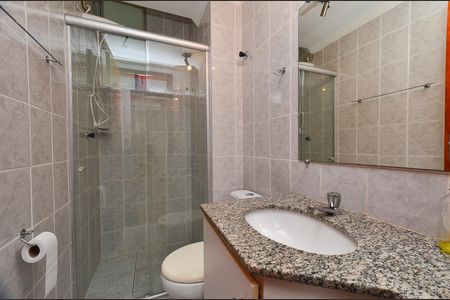 Apartamento à venda com 55m², 2 quartos e 1 vaga Apartamento à venda com 55m², 2 quartos e 1 vagaBanheiro social