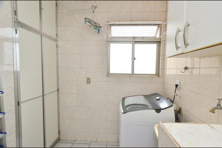 Apartamento à venda com 55m², 2 quartos e 1 vaga Apartamento à venda com 55m², 2 quartos e 1 vagaArea de serviço