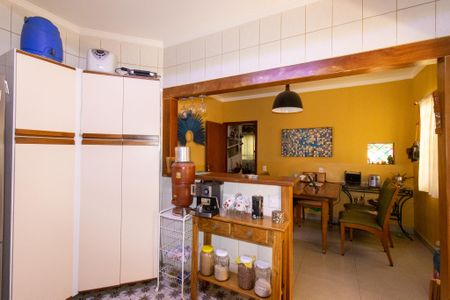 Casa à venda com 120m², 3 quartos e 3 vagas Casa à venda com 120m², 3 quartos e 3 vagasCozinha