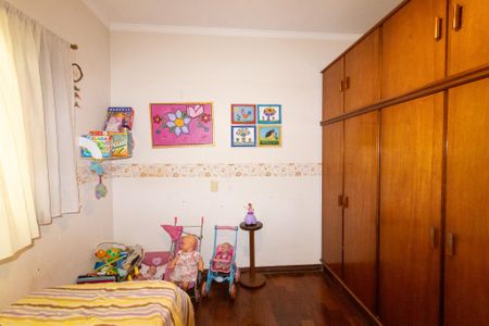 Casa à venda com 120m², 3 quartos e 3 vagas Casa à venda com 120m², 3 quartos e 3 vagasQuarto 2