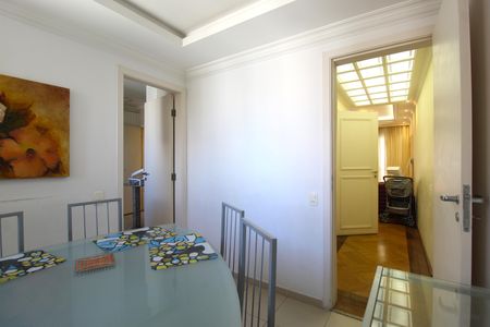 Apartamento à venda com 195m², 4 quartos e 3 vagasSala de Jantar