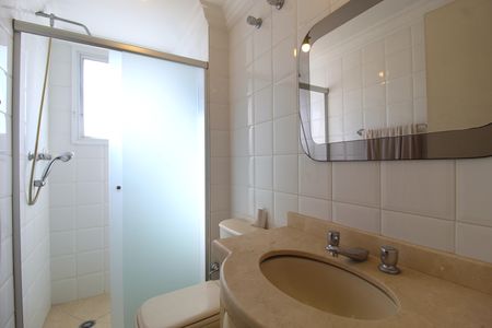 Apartamento à venda com 195m², 4 quartos e 3 vagasBanheiro Social