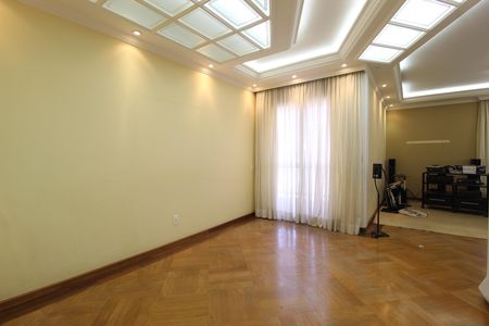 Apartamento à venda com 195m², 4 quartos e 3 vagasSala