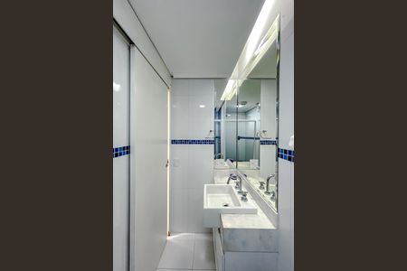 Apartamento à venda com 68m², 2 quartos e 2 vagasBanheiro