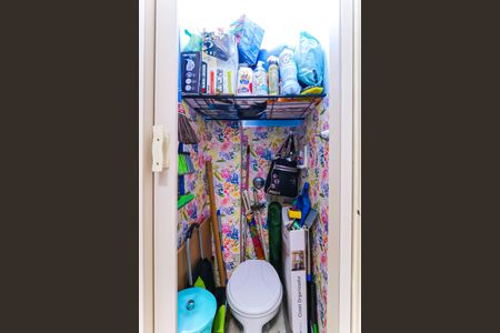 Apartamento à venda com 42m², 1 quarto e 1 vagaBanheiro de serviço