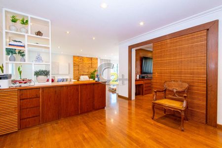 Apartamento à venda com 3 quartos, 184m² em Higienópolis, São Paulo