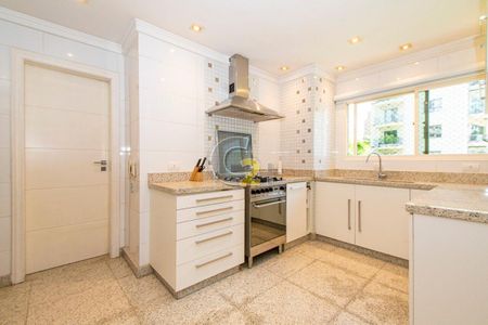 Apartamento à venda com 3 quartos, 184m² em Higienópolis, São Paulo