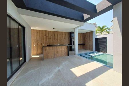 Casa de condomínio à venda com 240m², 4 quartos e 2 vagas