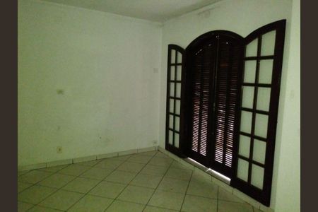 Casa à venda com 3 quartos, 221m² em Parque Capuava, Santo André