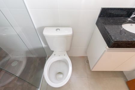 Banheiro de apartamento para alugar com 1 quarto, 40m² em Vila Siqueira (zona Leste), São Paulo