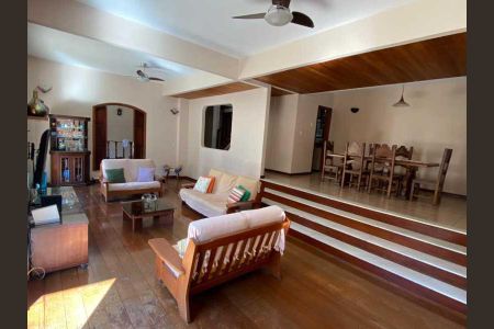 Casa à venda com 5 quartos, 420m² em Laranjeiras, Rio de Janeiro