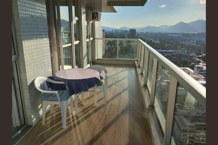 Apartamento à venda com 251m², 3 quartos e 2 vagas