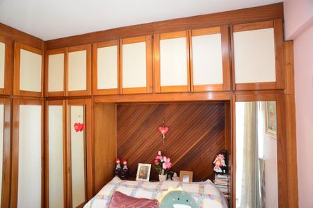 Apartamento à venda com 251m², 3 quartos e 2 vagas Apartamento à venda com 251m², 3 quartos e 2 vagasSuíte