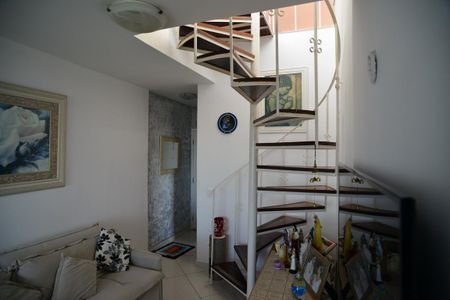 Apartamento à venda com 251m², 3 quartos e 2 vagas Apartamento à venda com 251m², 3 quartos e 2 vagasSala