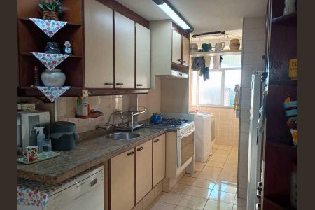 Apartamento à venda com 251m², 3 quartos e 2 vagas