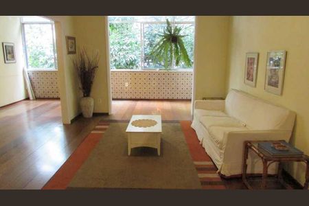 Apartamento à venda com 157m², 3 quartos e 1 vaga