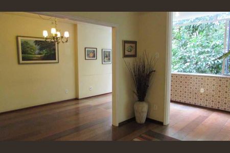 Apartamento à venda com 157m², 3 quartos e 1 vaga