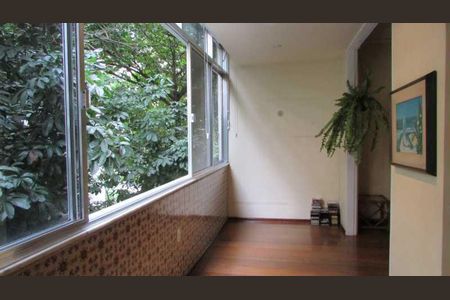 Apartamento à venda com 157m², 3 quartos e 1 vaga