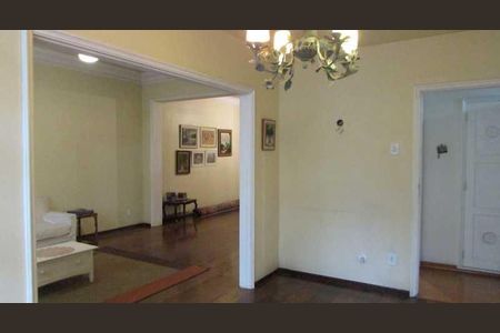 Apartamento à venda com 157m², 3 quartos e 1 vaga