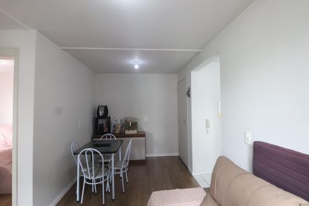 Sala de apartamento para alugar com 2 quartos, 43m² em Estância Velha, Canoas