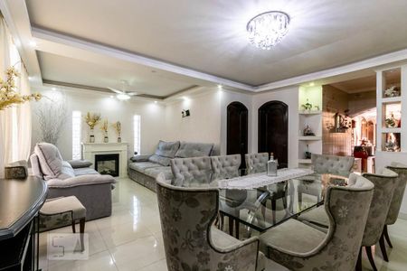 Casa à venda com 5 quartos, 214m² em Vila Paulistania, São Paulo