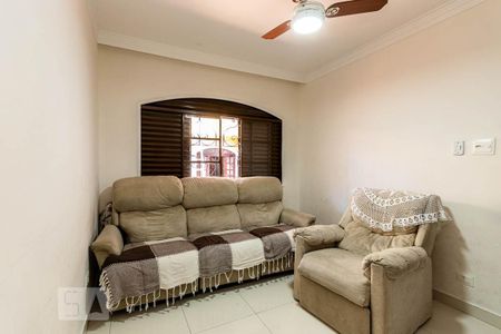 Casa à venda com 5 quartos, 214m² em Vila Paulistania, São Paulo