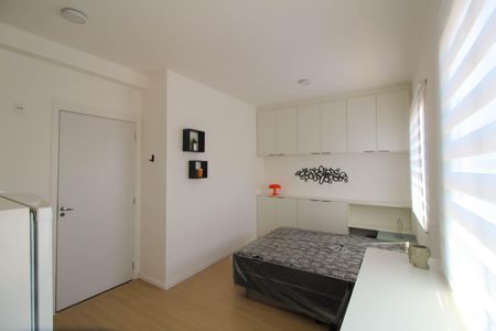 Studio de kitnet/studio para alugar com 0 quarto, 19m² em Vila Ema, São Paulo