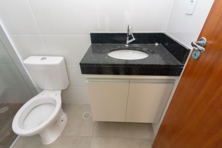 Banheiro de apartamento para alugar com 1 quarto, 36m² em Vila Siqueira (zona Leste), São Paulo