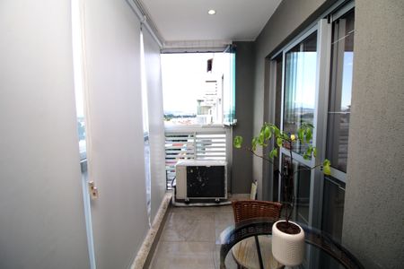 Apartamento à venda com 118m², 3 quartos e 2 vagasVaranda da Sala