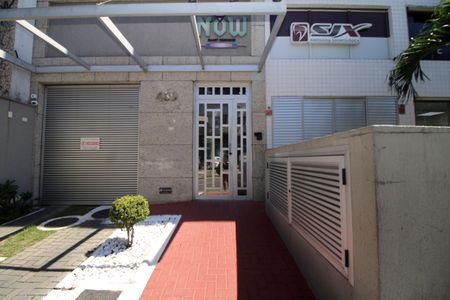 Apartamento à venda com 118m², 3 quartos e 2 vagasFachada e portaria