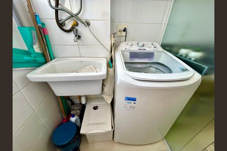 Apartamento à venda com 57m², 2 quartos e 1 vagaÁrea de Serviço