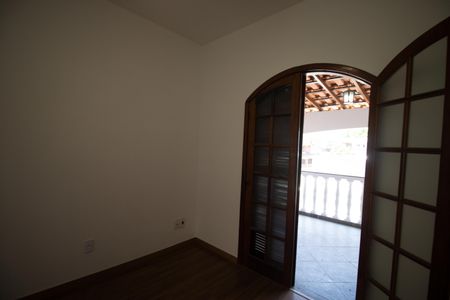 Casa para alugar com 85m², 3 quartos e 1 vagaQuarto 1